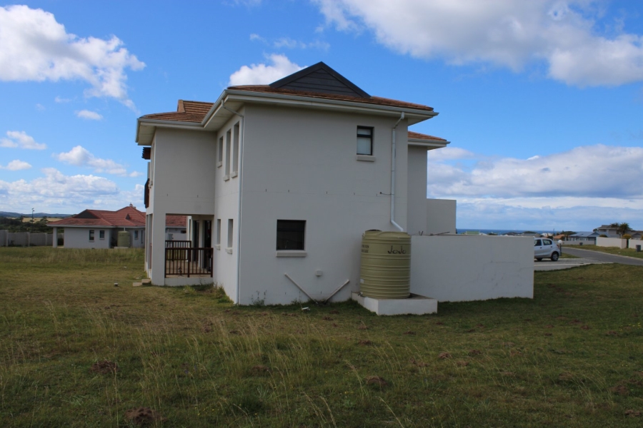 4 Bedroom Property for Sale in Kidds Beach Eastern Cape